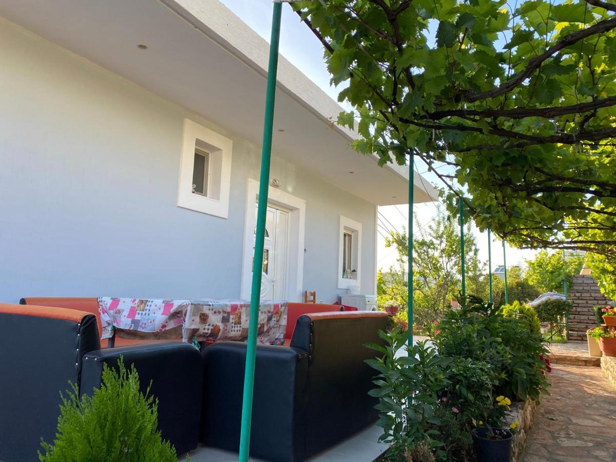 Apartment Krenar Voda Ksamil Exterior foto